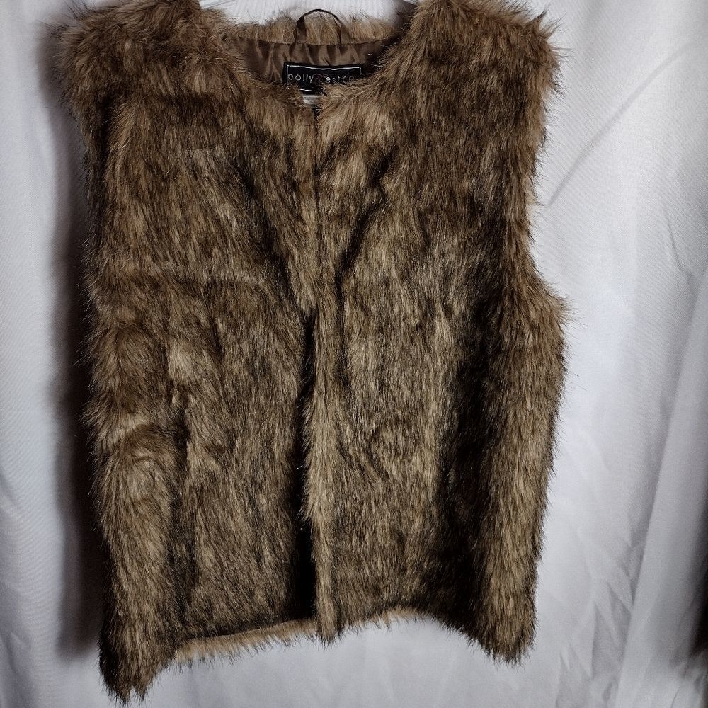 Polly & Esther faux fur vest